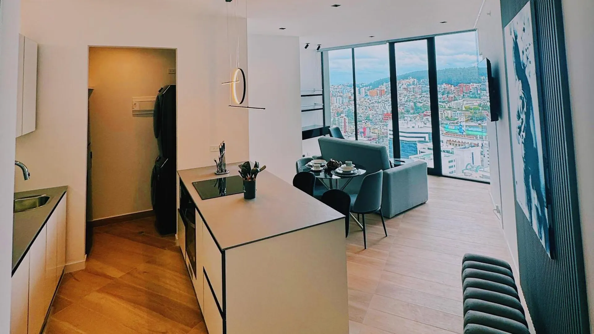 Edificio Iqon , Suite En El Piso 25 Κίτο 0*,